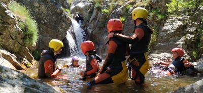 Barranquismo en Madrid: Vive la aventura del barranco de Somosierra