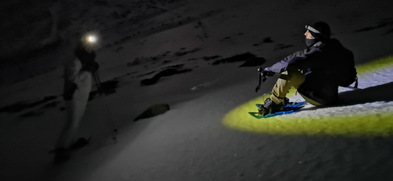 Raquetas bajo la luna llena en Sierra Nevada