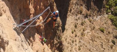 Vías ferratas + Barranquismo + Coastering en Alicante 